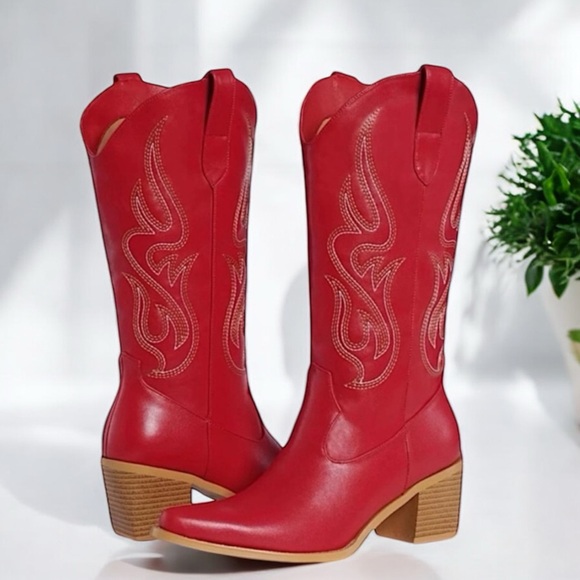 NWT Scarlet Red Western Boots - Picture 9 of 15